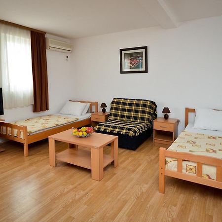 Apartmani Alexandra Budva Værelse billede