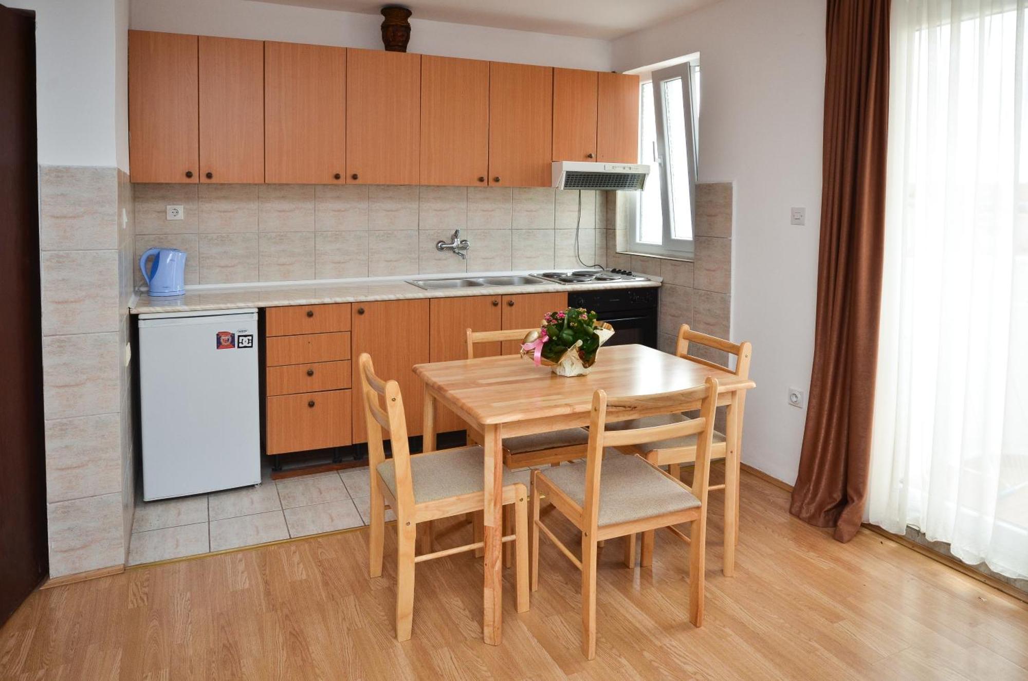 Apartmani Alexandra Budva Værelse billede